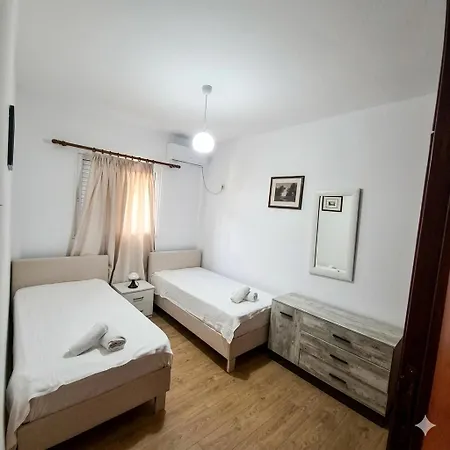 Apartment Sarsed Home, *