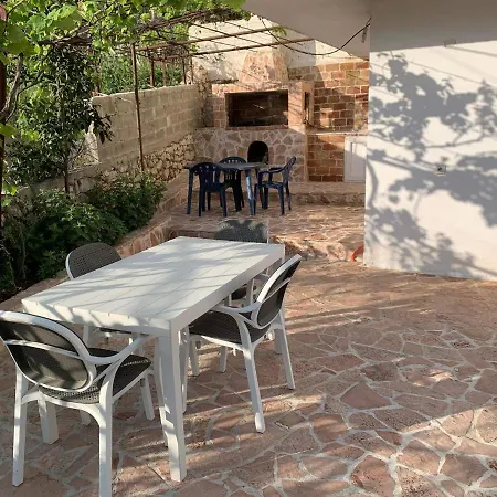 Apartment Sarsed Home,