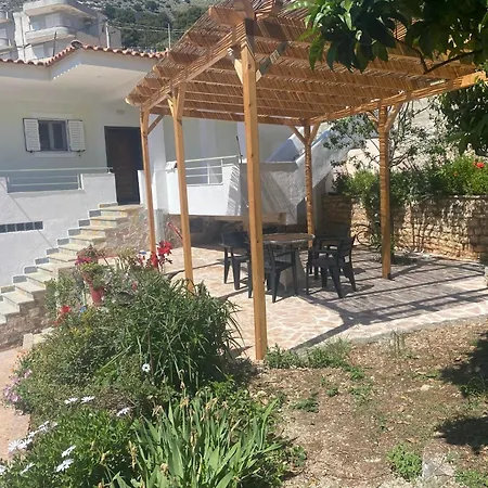 Appartement Sarsed Home, *