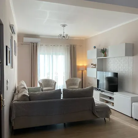 Apartment Sarsed Home,