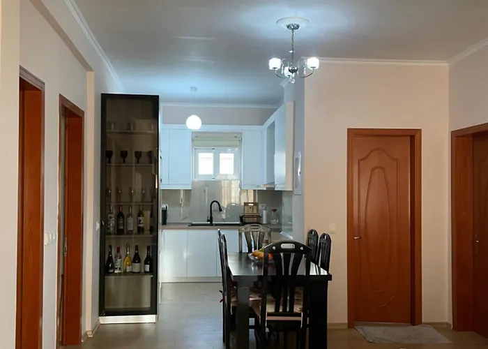 Sarsed Home, Apartament *